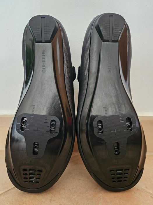 Sapatos AGU / Shimano nº40 (Novos)