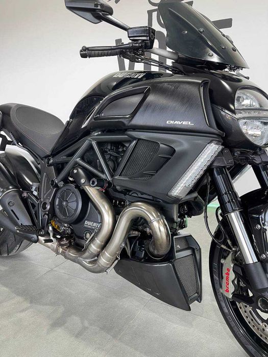 Мотоцикл Ducati diavel 1200