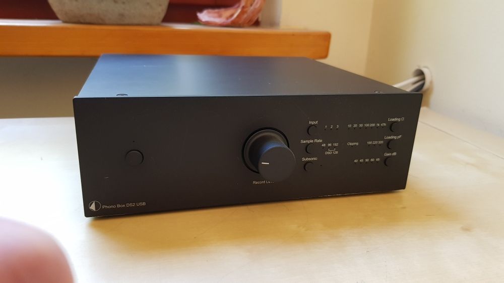 przedwzmacniacz gramofonowy 
Pro-Ject Phono Box DS2 USB