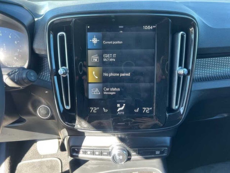 Volvo XC40 T5 R-Design      2022