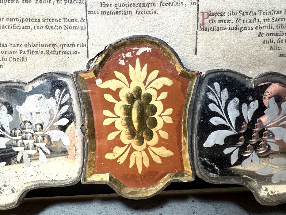 Antigo registo “Convivium Sacrum” emoldurado em vidro veneziano