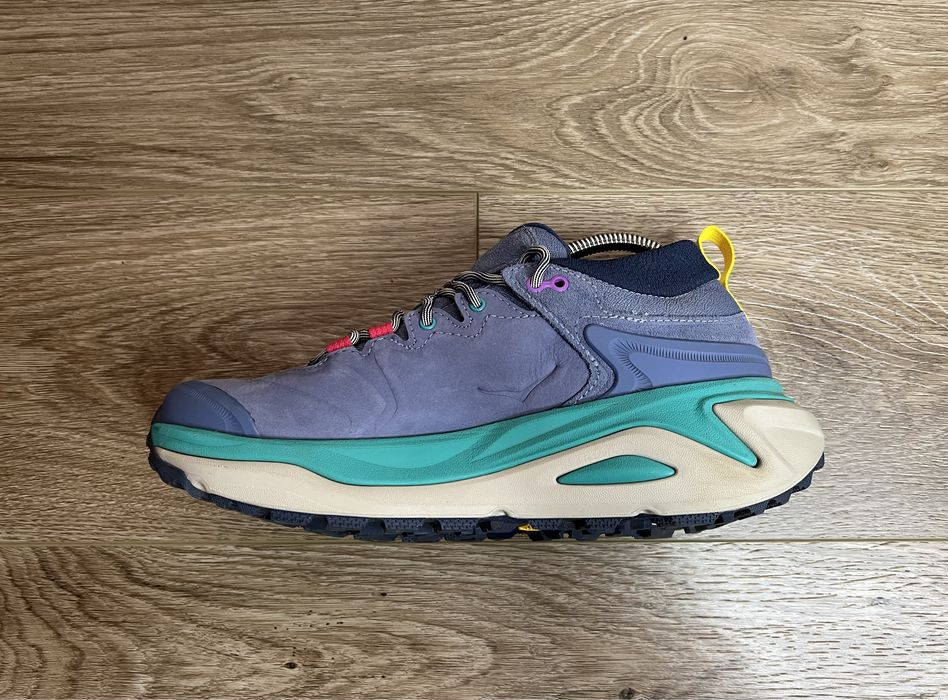 Продам БОМБЕЗНІ жіночі трейлові кросівки Hoka Kaha 3 Low GTX “Anchor Gemstone”
