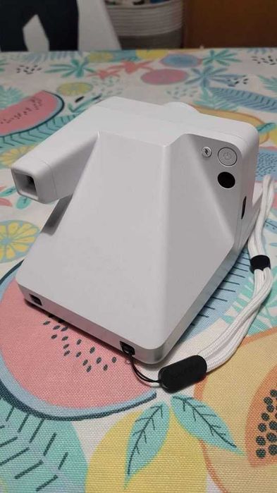 Máquina fotográfica instantânea