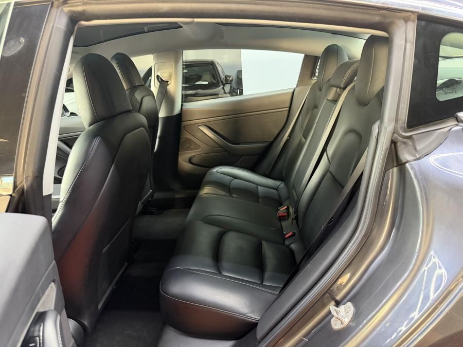 Tesla Model 3 Standard Range Plus RWD511338636431872007