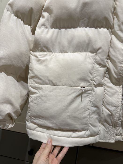 Жіноча зимова куртка