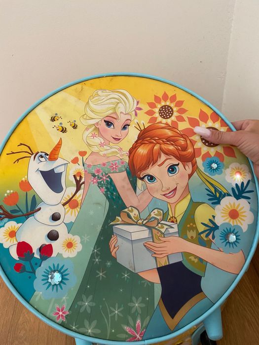 trolley frozen com luzes