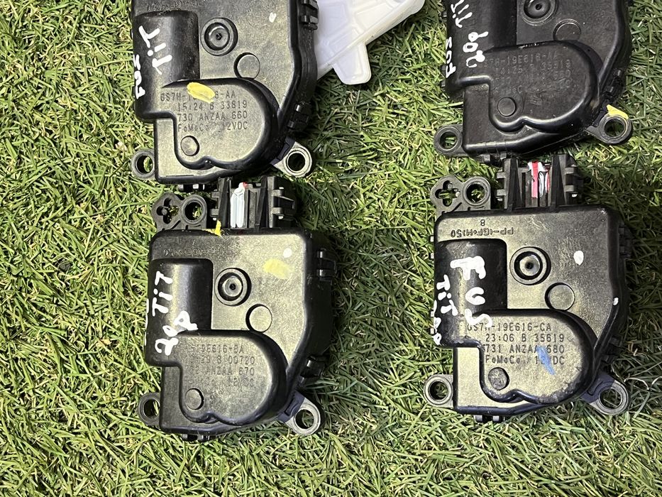 Fusion Edge Nautilus MKZ Заслонки Актуатор Мотор печки Разборка Ford