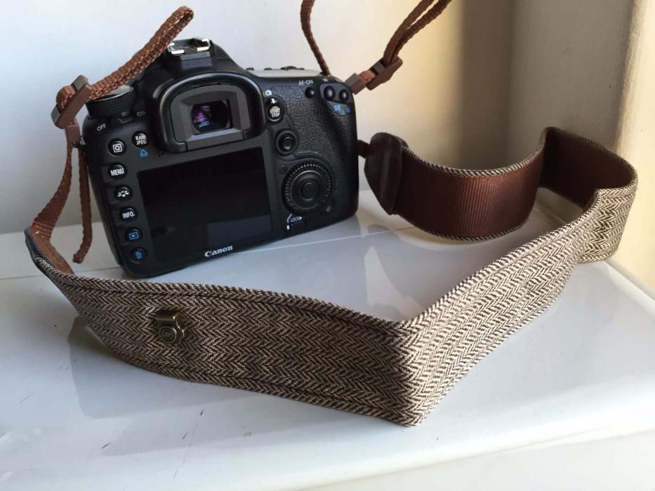 Fita Correia Tecido Castanho Máquina Fotográfica DSRL Canon Nikon Sony