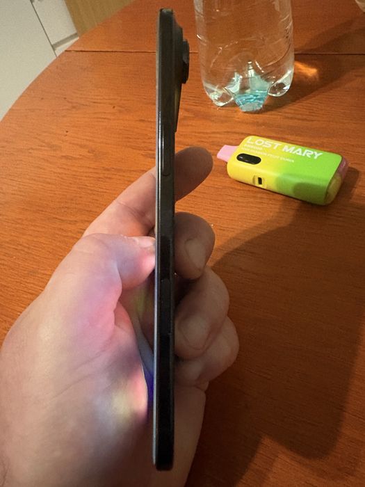 Iphone air sprzedam lub wymienie na 16 pro max