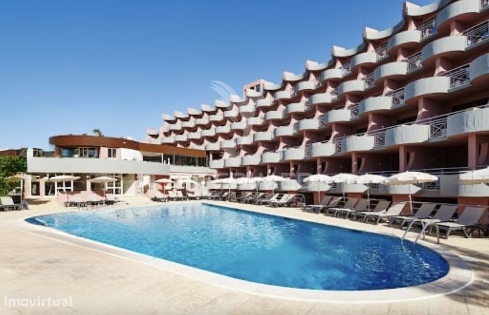 Apartamento T0 com Terraço e Vista Piscina – Luna Club Oceano, Albu...