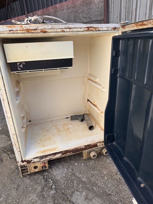 Холодильник Electrolux кемпер