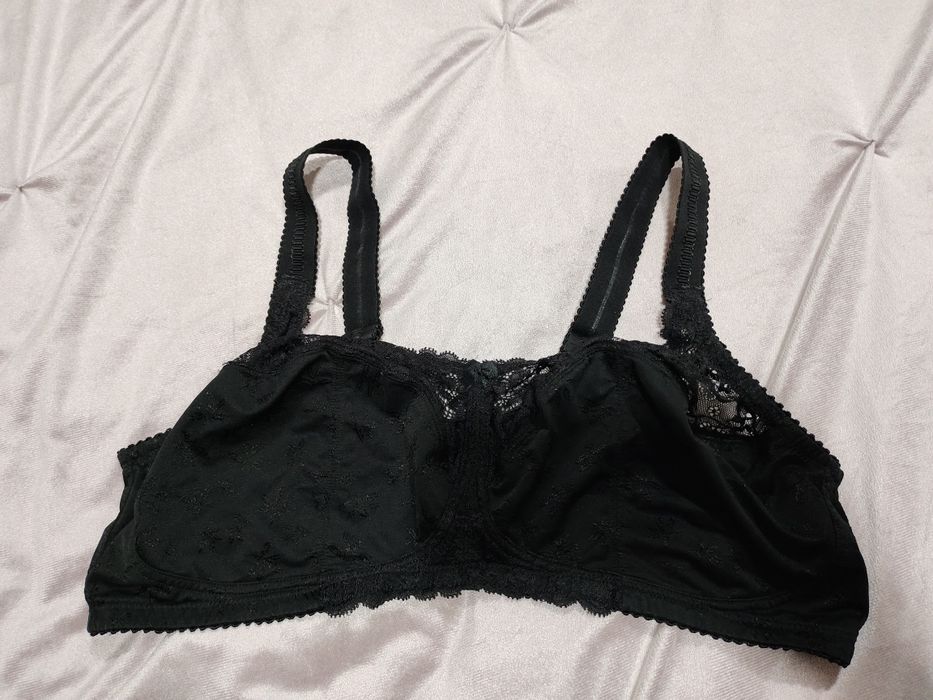 Бюстгальтер женский большого размера