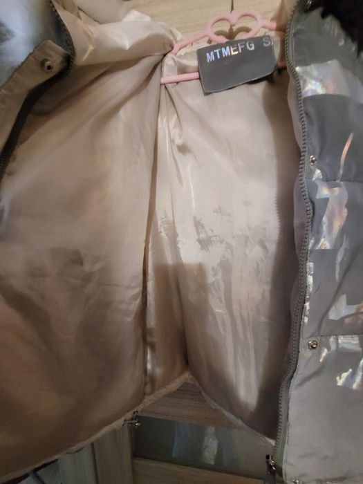 Куртка женская с капюшоном