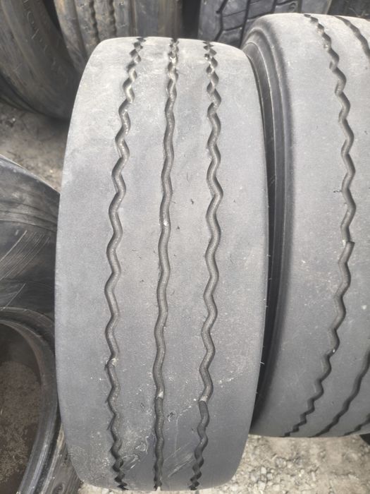 Шини колеса резина 235/225/75R17,5 Michelin