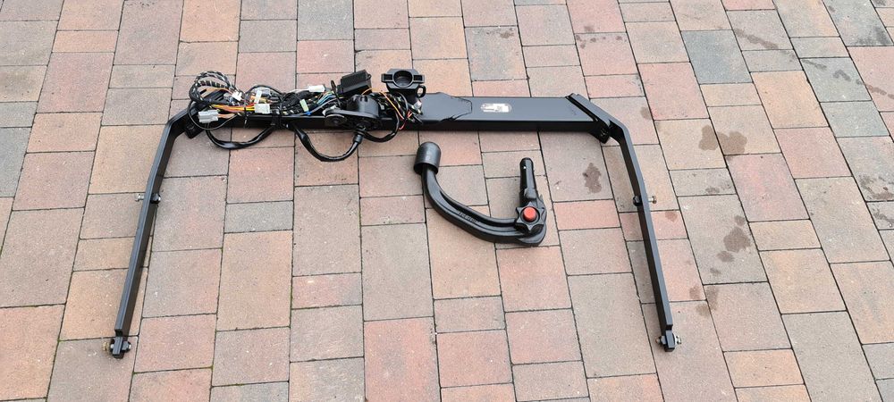 Hak holowniczy Ford Focus MK2 C-Max Mazda 3 Westfalia Moduł Klucz nr.3