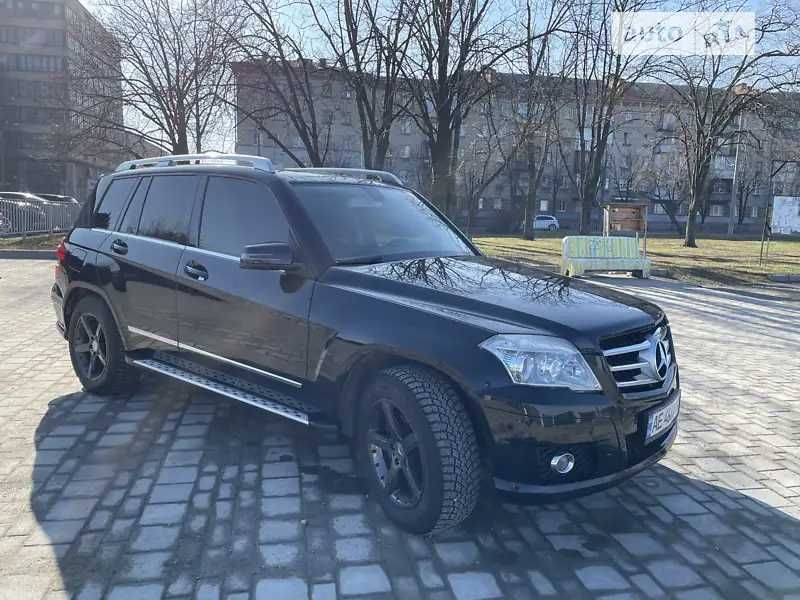 Автомобиль у відмінному стані Mersedes GLK