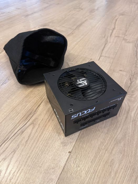 Seasonic FOCUS PX-550 – Alimentatore PC Modulare 550W 80PLUS Platinum, Silenzioso E Compatto Per Build Performanti