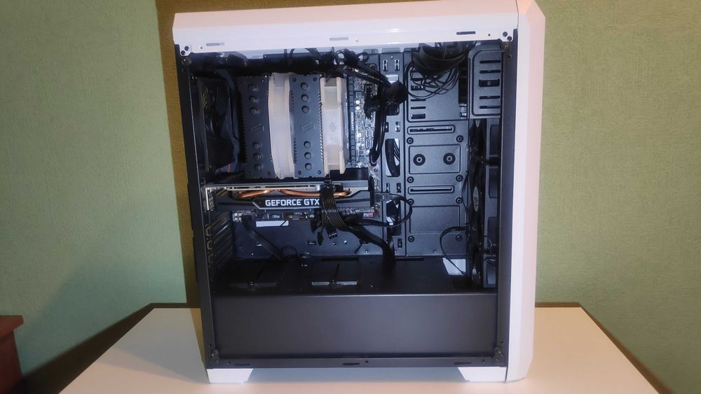 Komputer i7 9700K GTX 1660 SUPER + Monitor 144hz