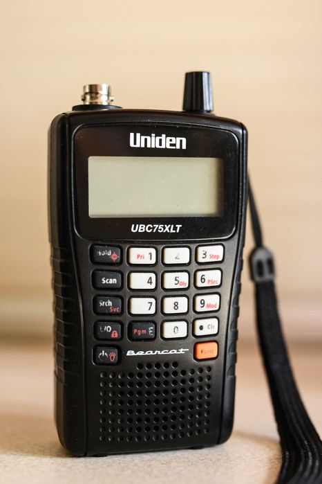Skaner radiowy UNIDEN UBC75XLT