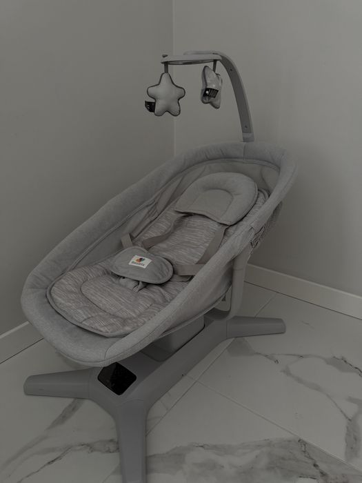 Заколисуючий центр Mastela 2в1, як новенький