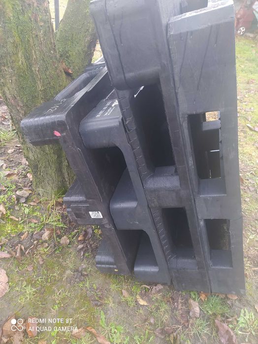 Palety 120×80 używane plastikowe pełne
