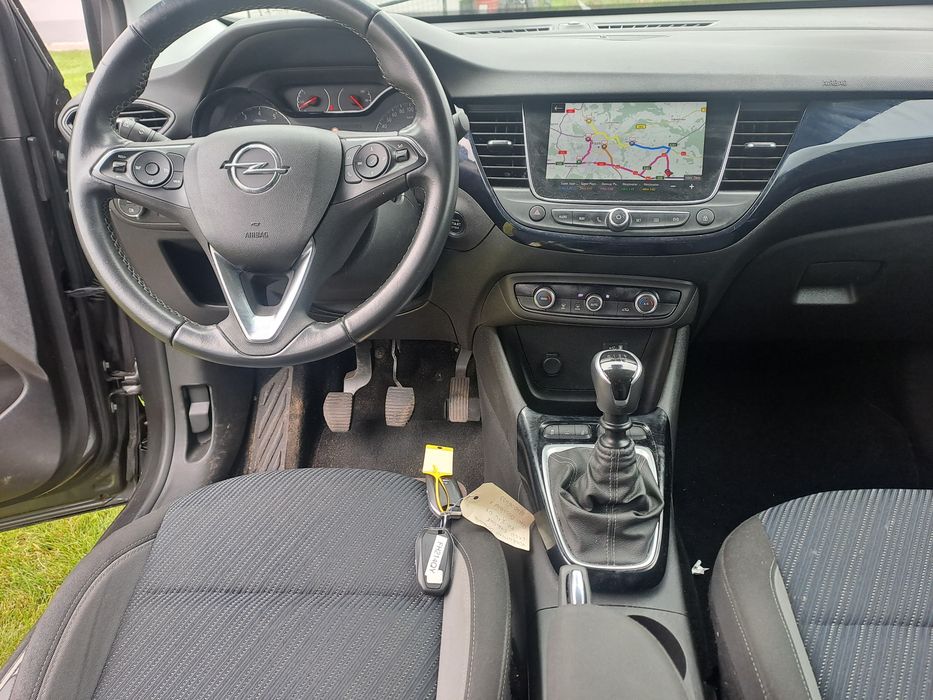 Opel Crossland X 1.5 hdi 120KM Uszkodzony delikatnie