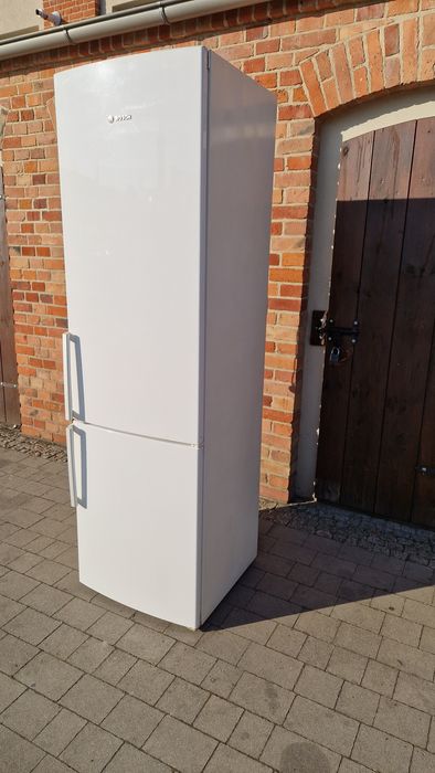 Lodowka BOSCH NoFrost z gwarancij mozliwe transport