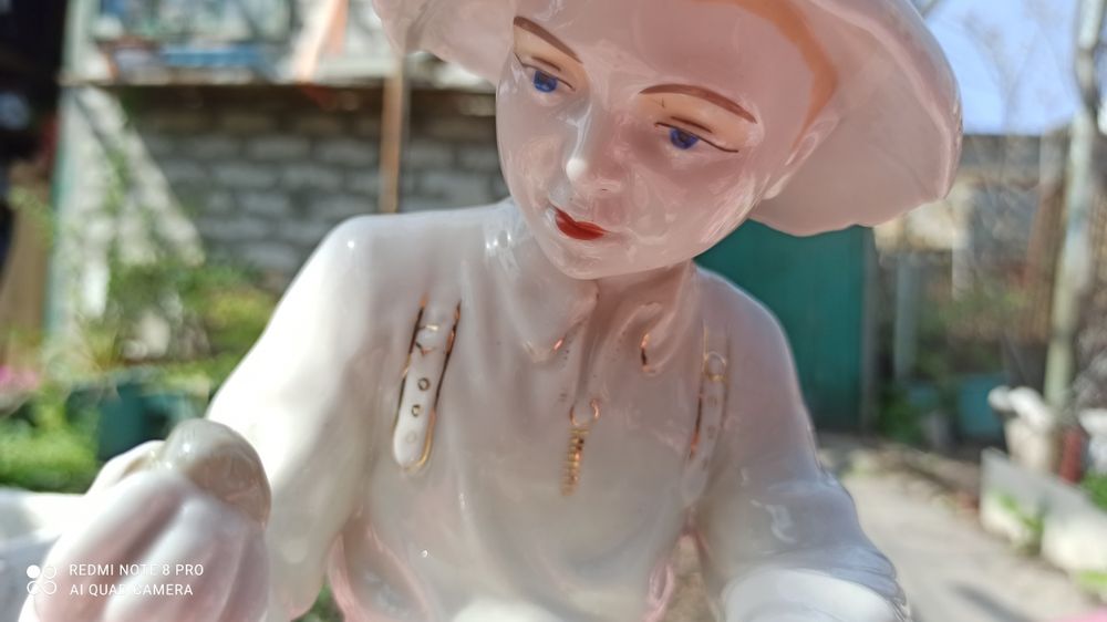 Статуэтка юный геолог Полонное