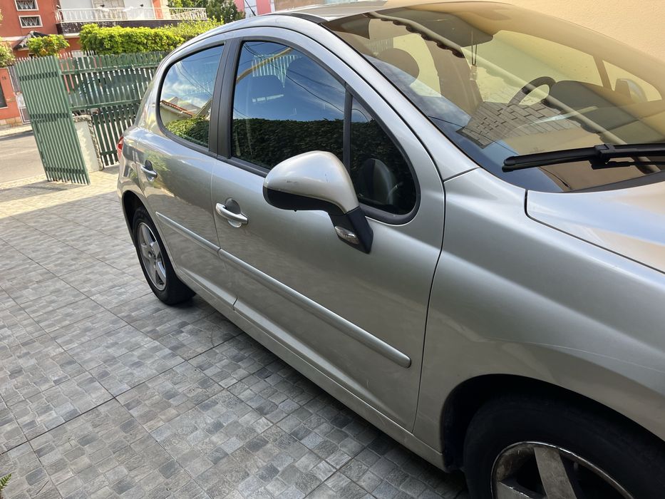 Carro peugeot 207