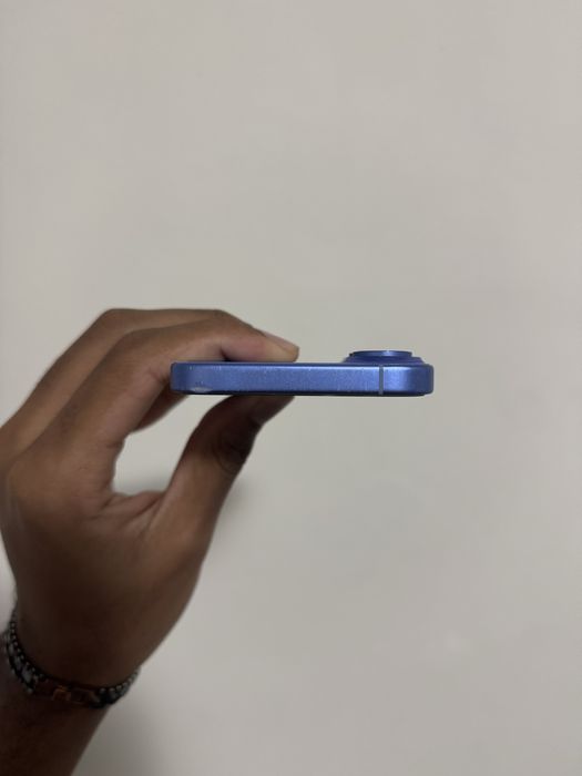 iphone 16 128gb 93% bateria