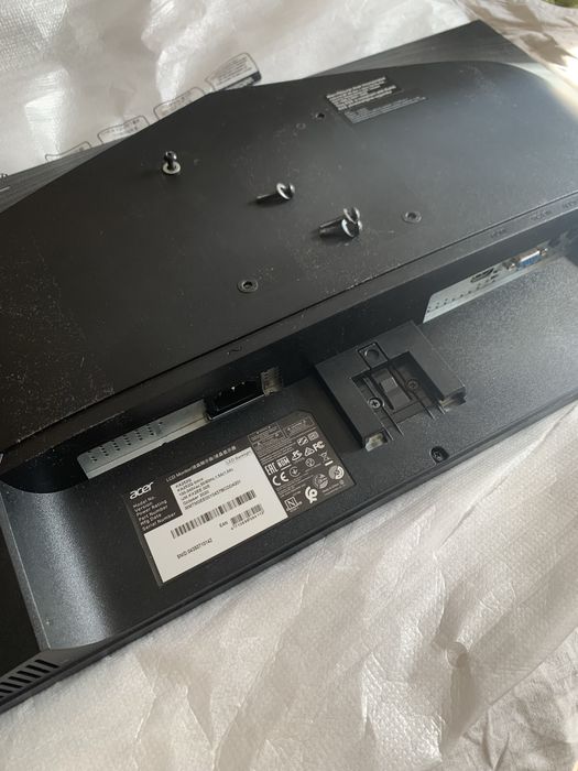 Монітор на кронштейні. 24" 75 Hz