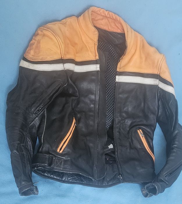 Мотокуртка шкіряна розмір L
