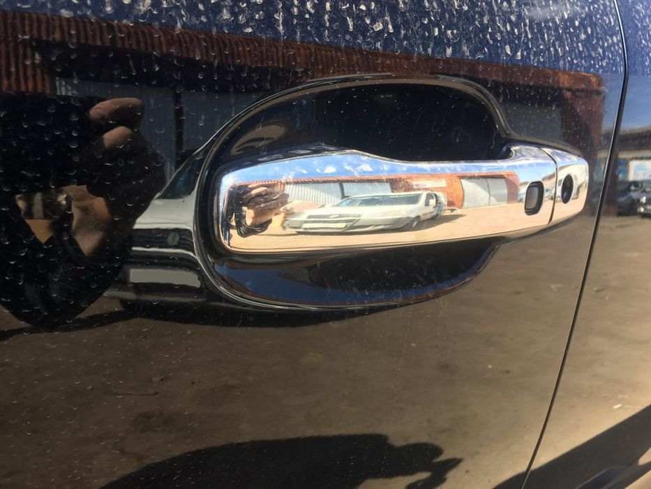 Toyota Land Cruiser 2007-2021 Накладки на ручки 4 шт нерж під кнопку