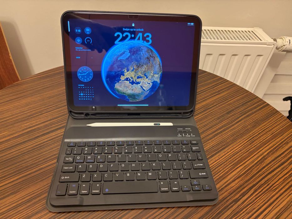 Ipad 10th generation 256gb ( + rysik, klawiatura, case)