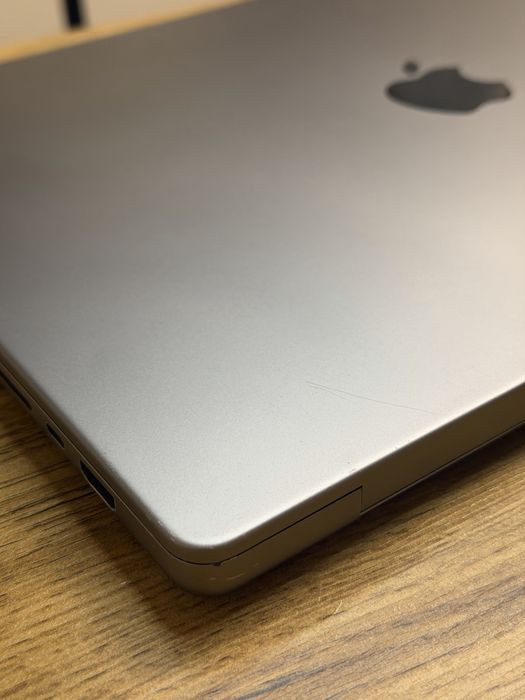 Macbook 16 pro m1 pro на запчясти без разбора