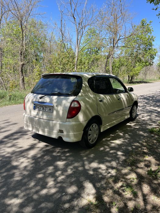 Продам Daihatsu Storia