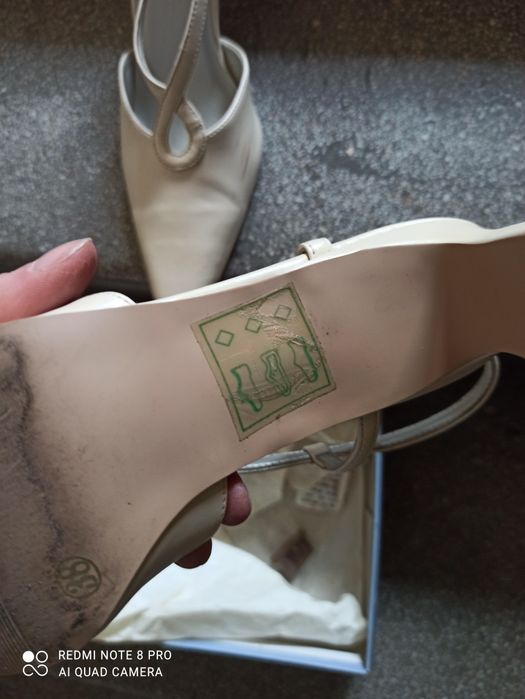 Sandały ecri rozm. 38, ślub