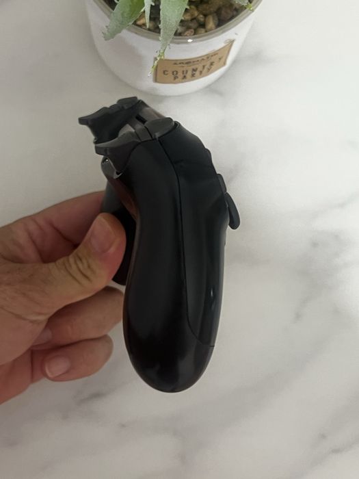 Comando PS4 Original Sony DualShock 4 V2 Preto