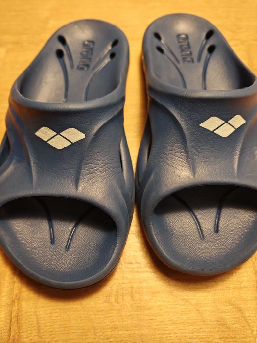 Klapki basenowe dziecięce Arena 28