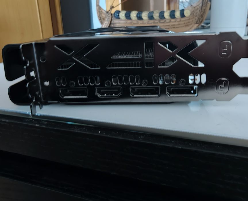 Radeon RX 6600 XT 8GB