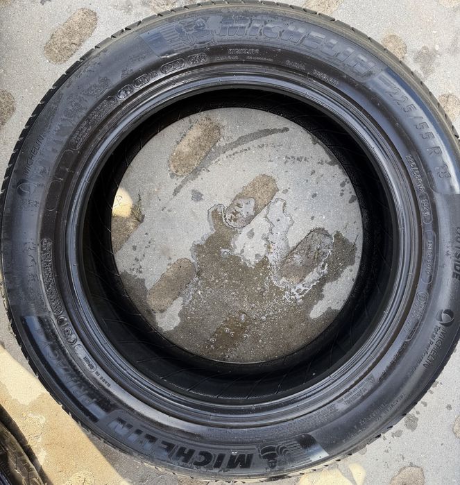 Opona 225/55/18 Michelin 2 szt.