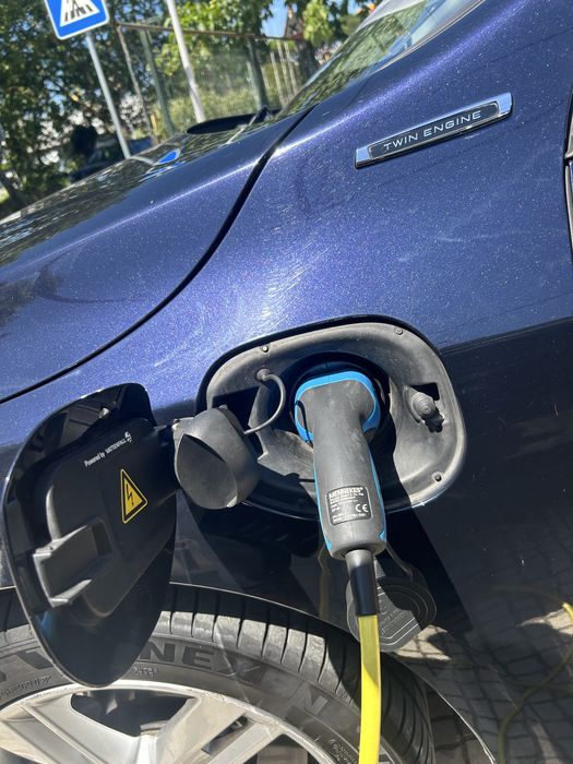 Volvo V60 Hybrid Diesel Plugin