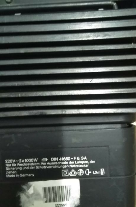 Vendo projetor para iluminação a precisar de peças