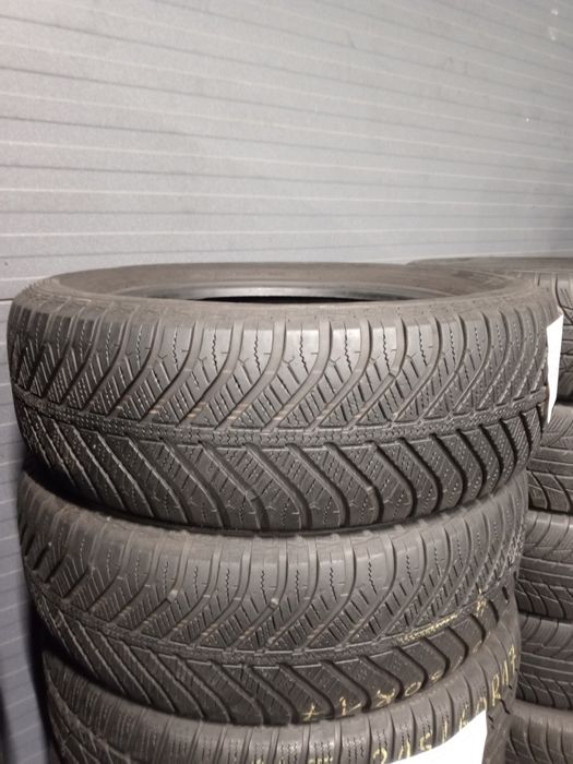 215 60 R17 GOODYEAR  Vector 4 Season, Всесезонні  шини б/у, Склад