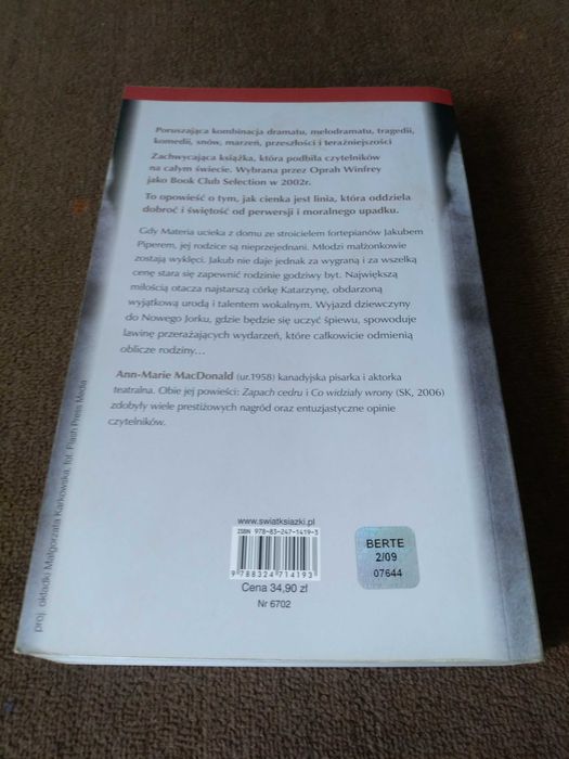 Ann-Marie MacDonald. Zapach cedru.