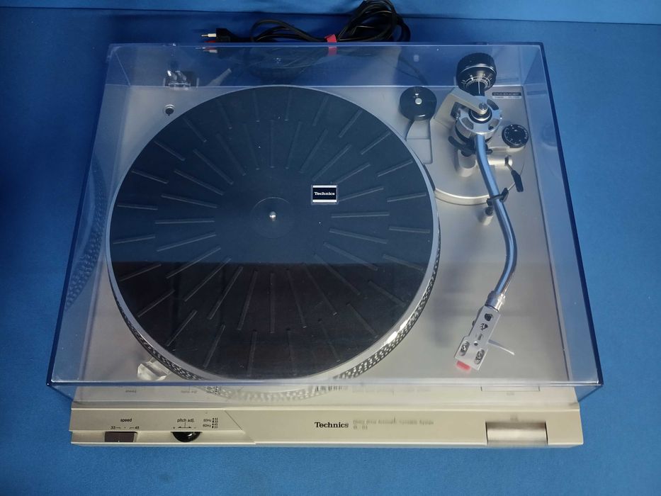 gira-discos THECNICS SL-D2