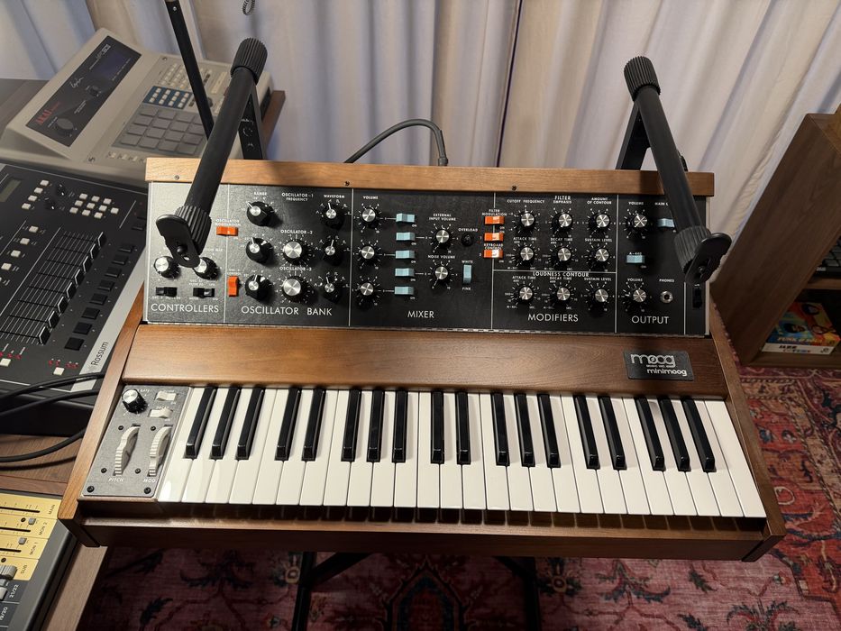 Moog Minimoog Model D Reissue 44-key