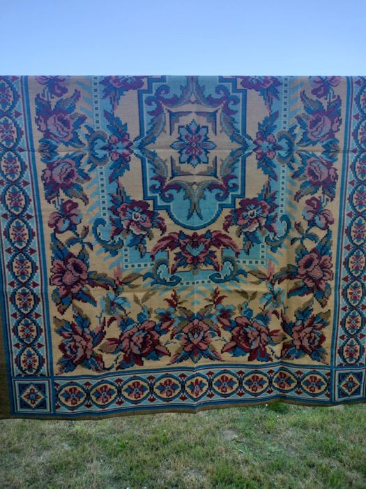 Narzuta PRL stan dobry 188x145 cm