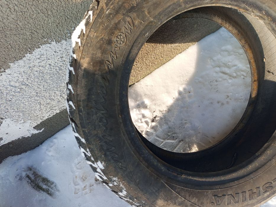Продам дві шини стан відмінний Залишок протектора 90%