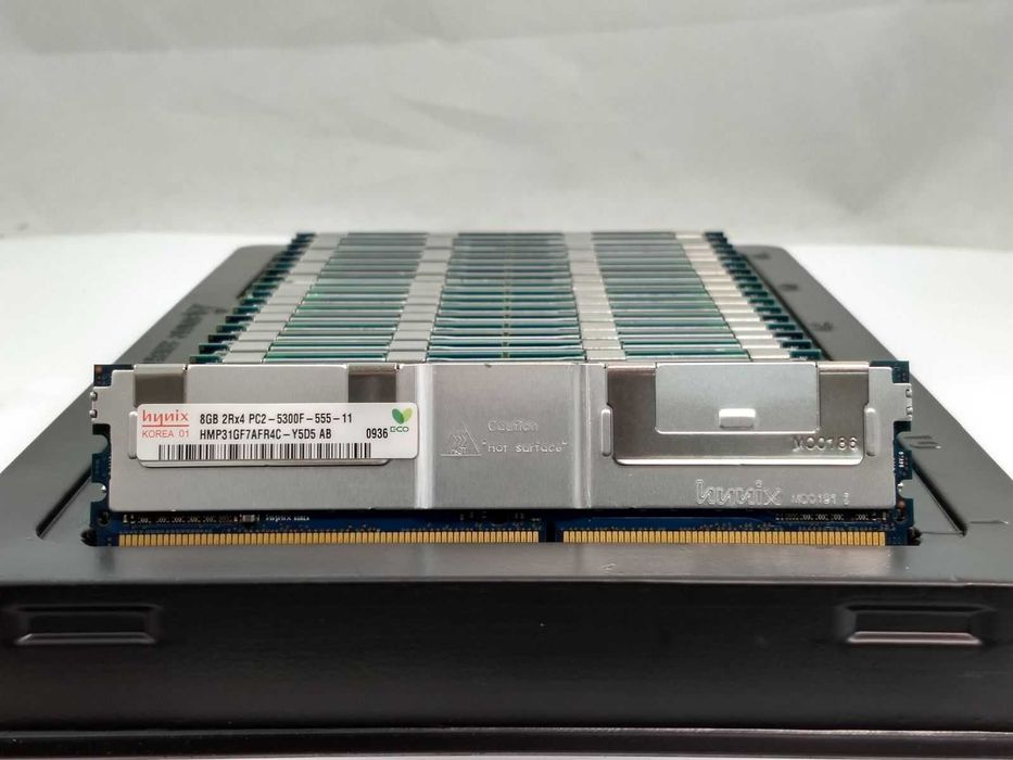 Серверна DDR2 4GB / 8GB 5300F 667MHz ECC REG (буферизована)